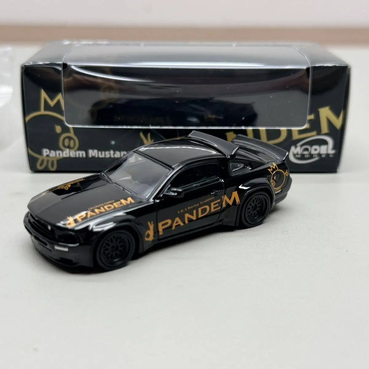 Diecast MM 1:64 Scale Mustang Fifth Generation Mk5 S197 Rocket Rabbit Pandem Alloy Car Model