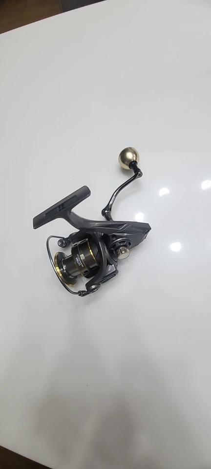 New Fishing Reel, Max Drag 30KG Right/left Inter-Changeable Handle Spinning Reel Gear 5.2:1 Ratio No-gap High Speed Fishing Reel photo review