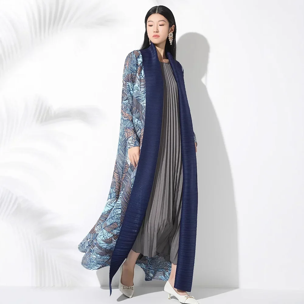 Miyake-abrigos largos plisados con estampado Vintage para mujer, abrigos largos con cuello vuelto, vestido elegante de moda Abaya de Dubái de diseñador Original 2025