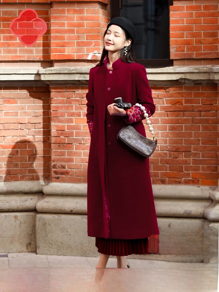 

Женское шерстяное пальто Ele, новинка зимы 2025, с вышивкой в стиле бамбукового узора, традиционное китайское, длинное, с круглым вырезом, на пуговицах