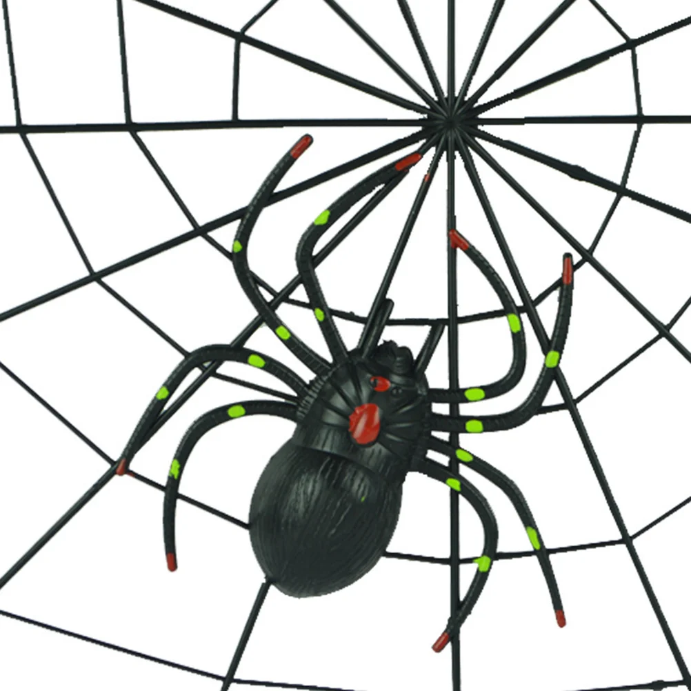 Fake Spider Practical Jokes Props Realistic Plastic Spider With Spider Web for Halloween Party Decoration (Black)