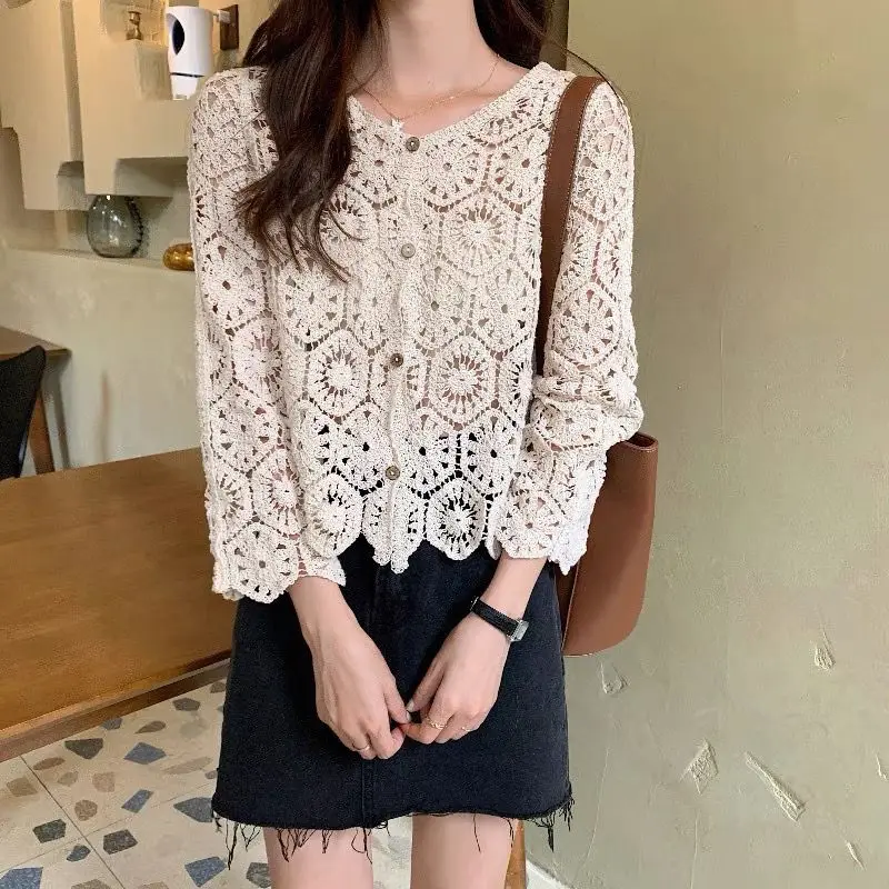 Autumn New Western Hook Flower Hollow Lace Shawl with Short Knitted Cardigan Long sleeved Top for Women