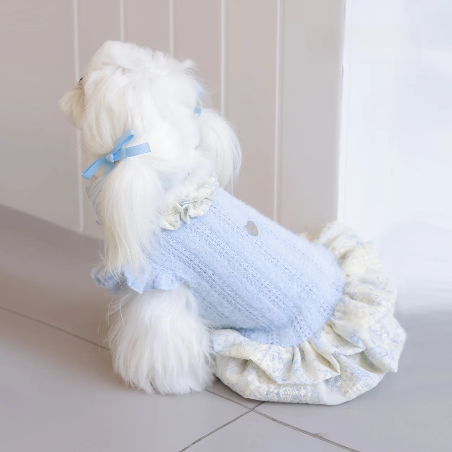 

Petinjoy Princ Sle Knitted Cotton Skirt with Flng Sves Soft And Fluffy for Small to Medium Dogs Breathable Pet Clothes