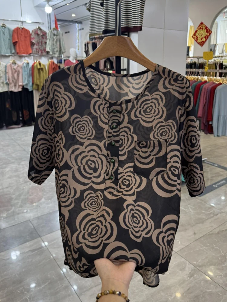 젊은 엄마의 패션 라운드 넥 프린트 오르트 슈에 쉬폰 탑 여름 신상 슬레 유니크 스몰 사이즈 중년 여성용 탑