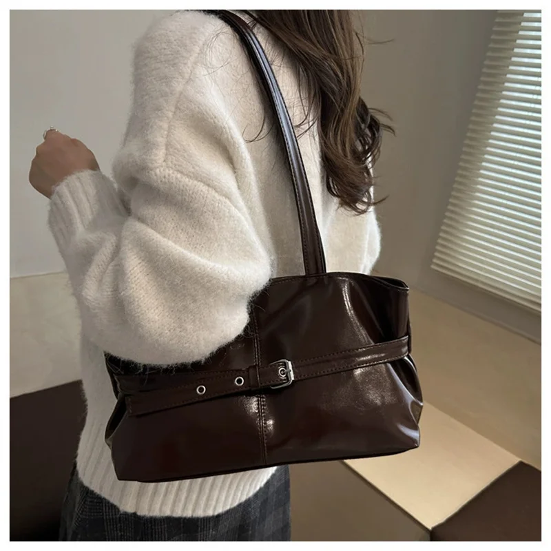 PU Leather Large Capacity Women's Shoulder Bag Tote Commuter Bag Simple Vintage Cross-Border New Style Bag Versatile Sensation