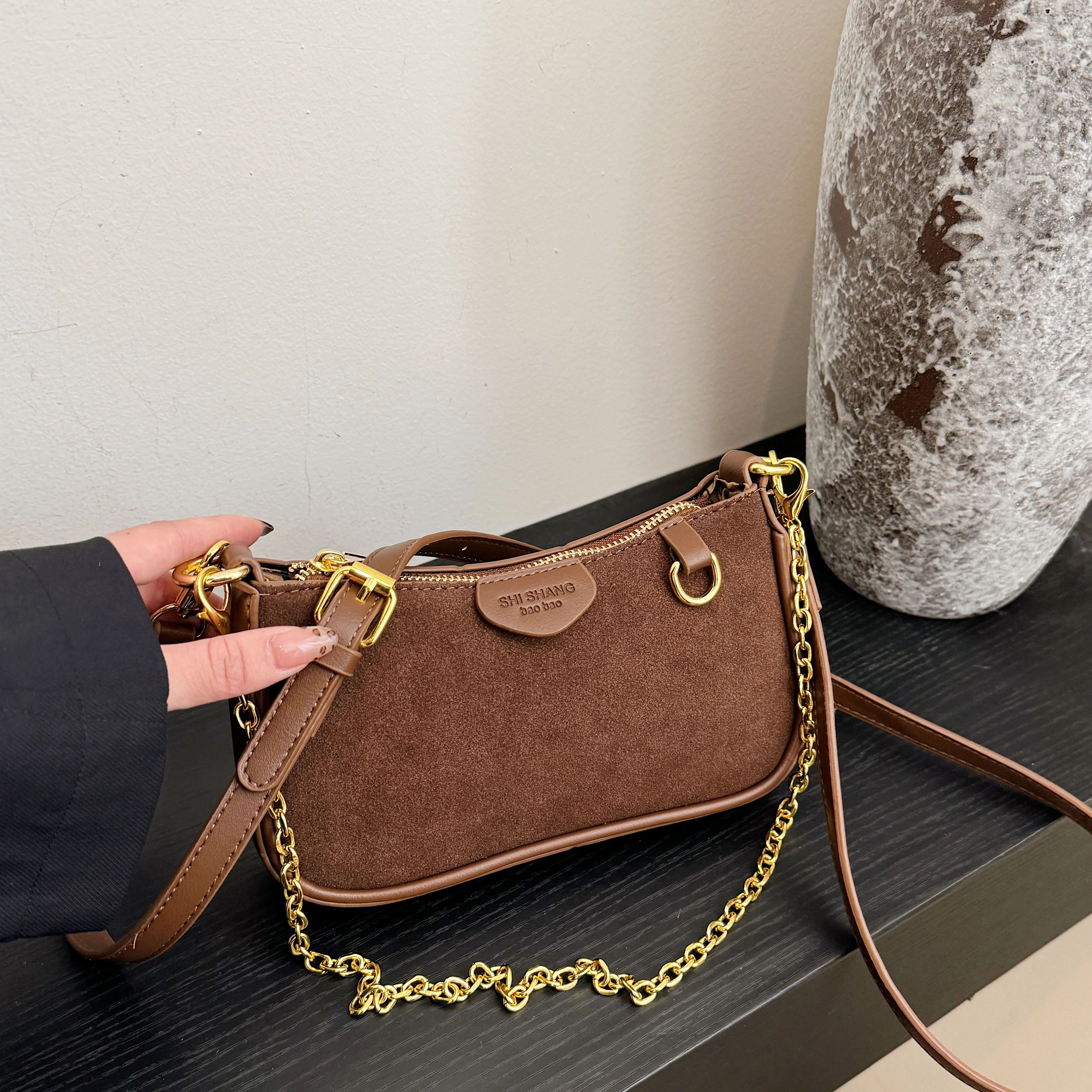 

Tote scrub small retro hand bag diagonal cross chain letter monochrome fashion shoulder bag