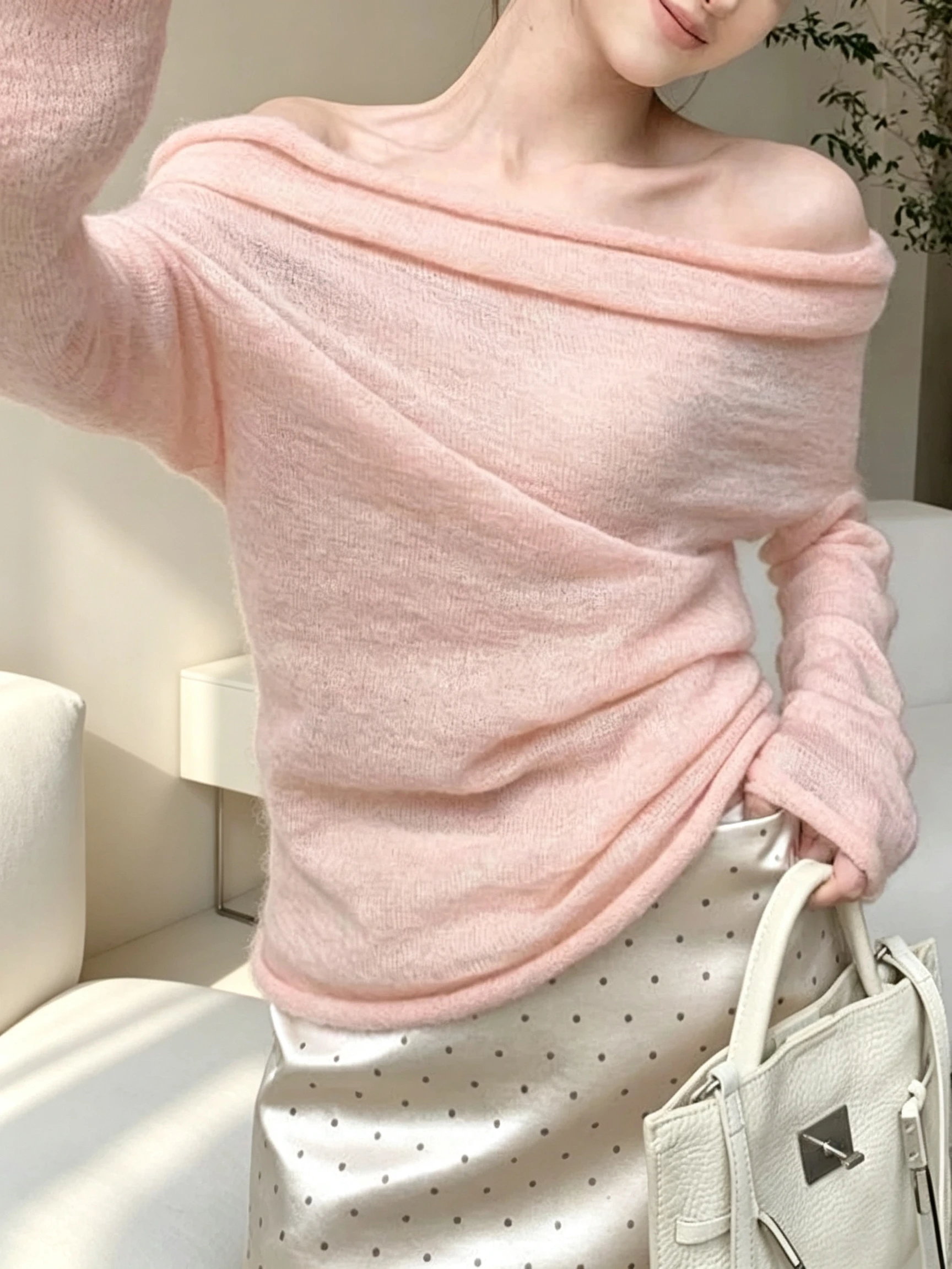Fashionable Soft Style Shoulder Bared Knitwear Women Loose Fit Comfortable Spaghetti Strap Sweater Autumn New Style Trendy Gi...