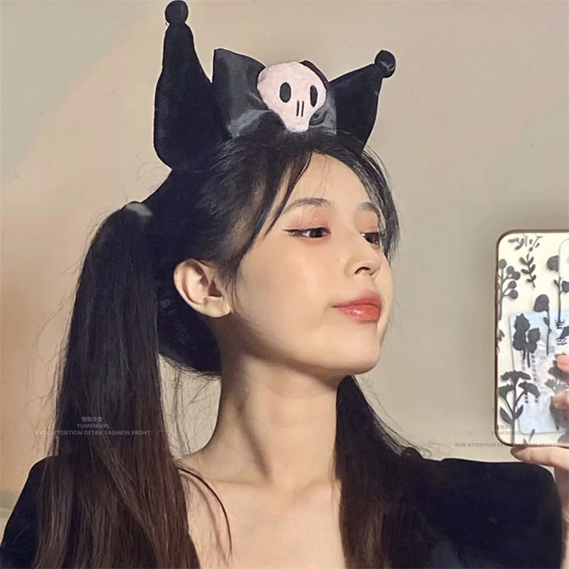 할로윈 Kuromi 머리띠 여성용 소름 끼치는 해골 디자인 페이스 워시 메이크업 파티 액세서리 선물을위한 푹신한 스파 머리띠
