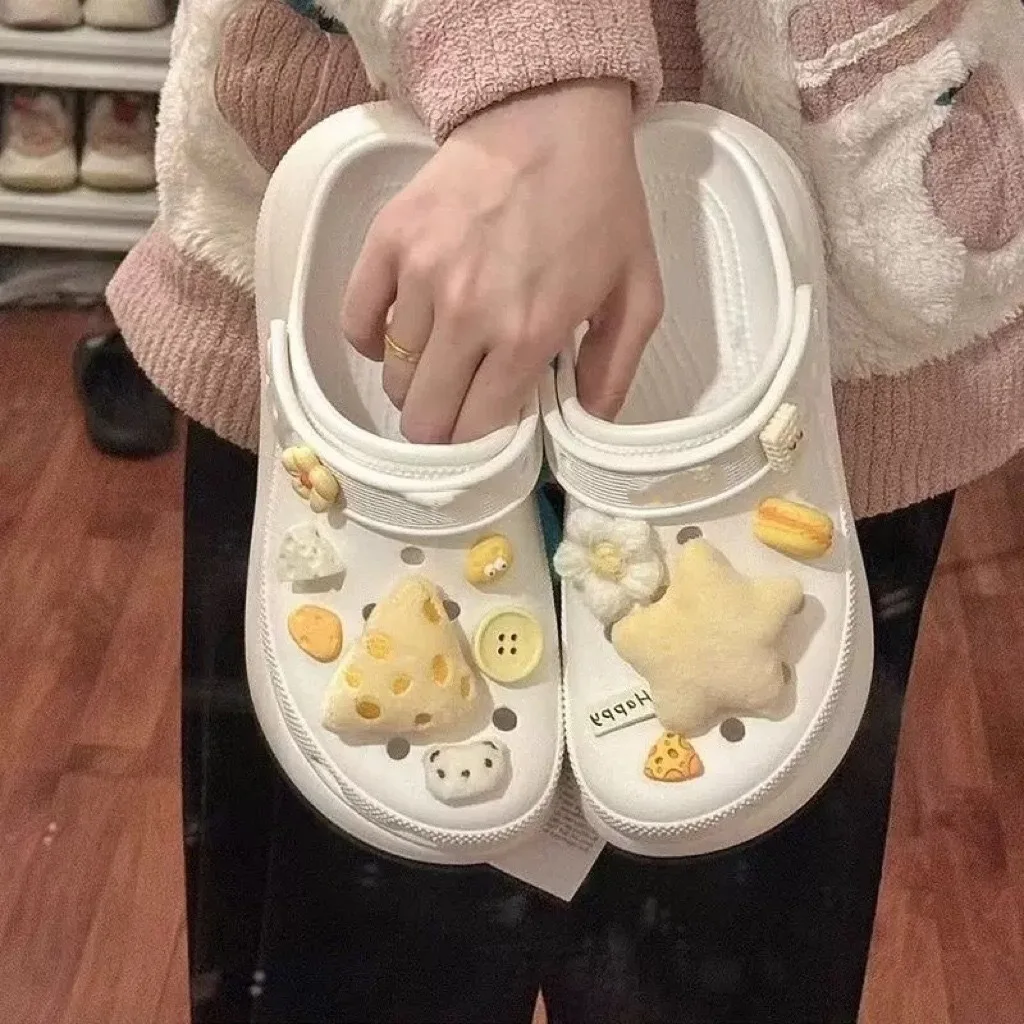 

Hole Shoes Accessories DIY Cartoon Girl Apple Cat Denim Bow Shoe Flower Girls And Women Party Gift Cartoon Cute Designer Shoe