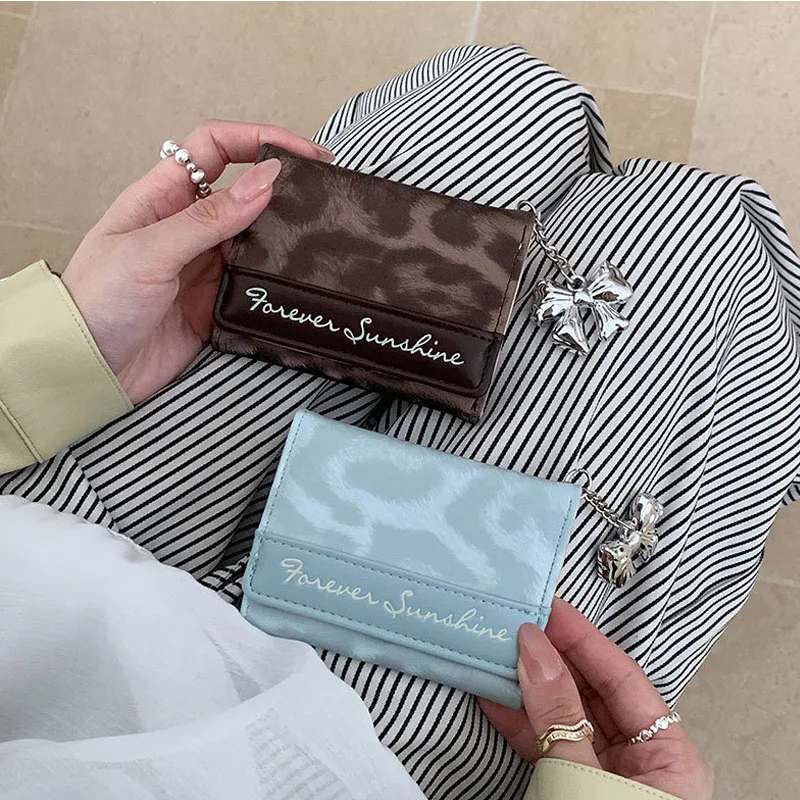 Women Short PU Leather Wallet Mini Foldable Purse With Bow Charm Pendant Forever Sunshine Print Multi‑slot Card Holder Coin Purs