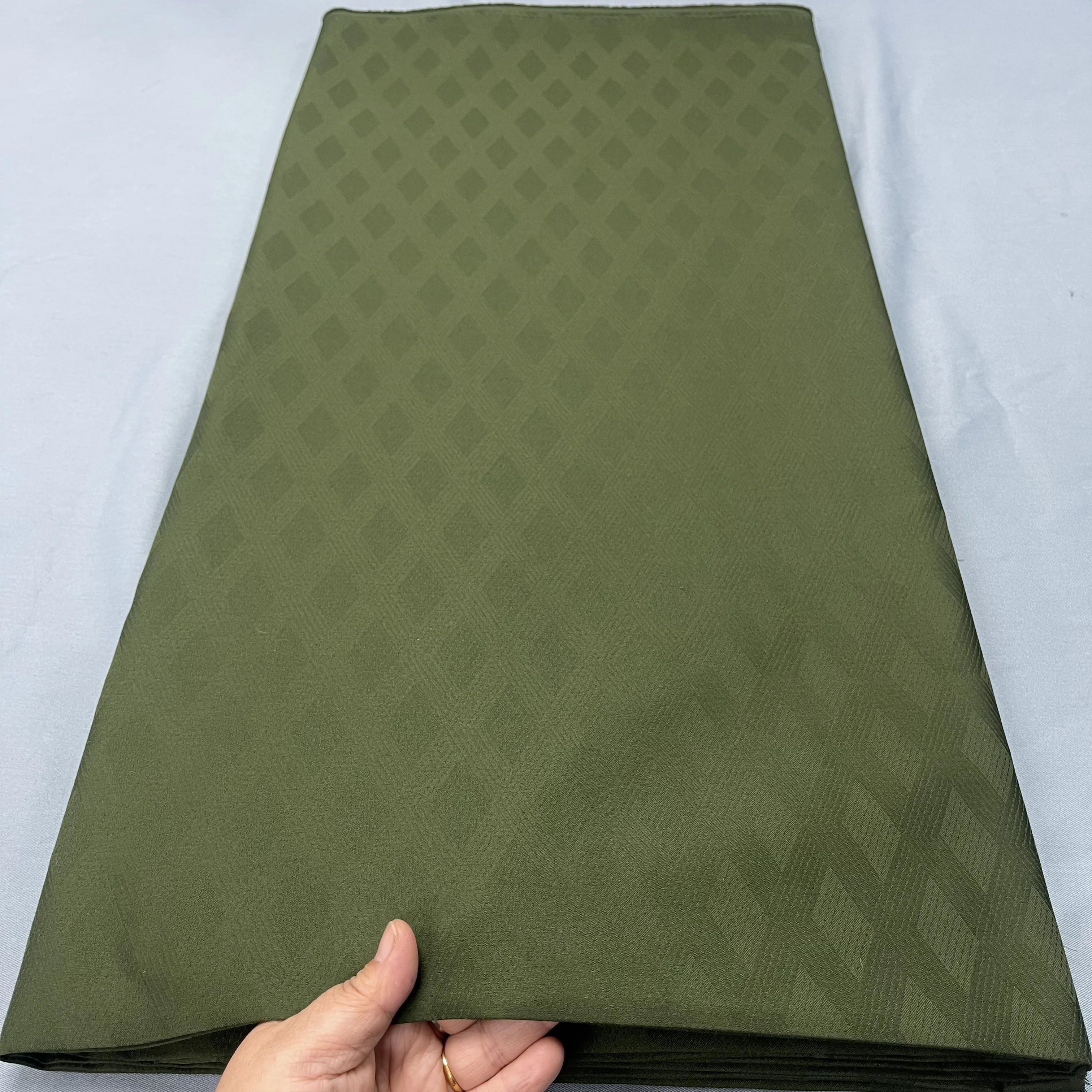 

Новая зеленая хлопковая кружевная ткань Атику 2026 года, высококачественная швейцарская вуаль, полошская кружевная хлопковая ткань для мужских кружевных изделий