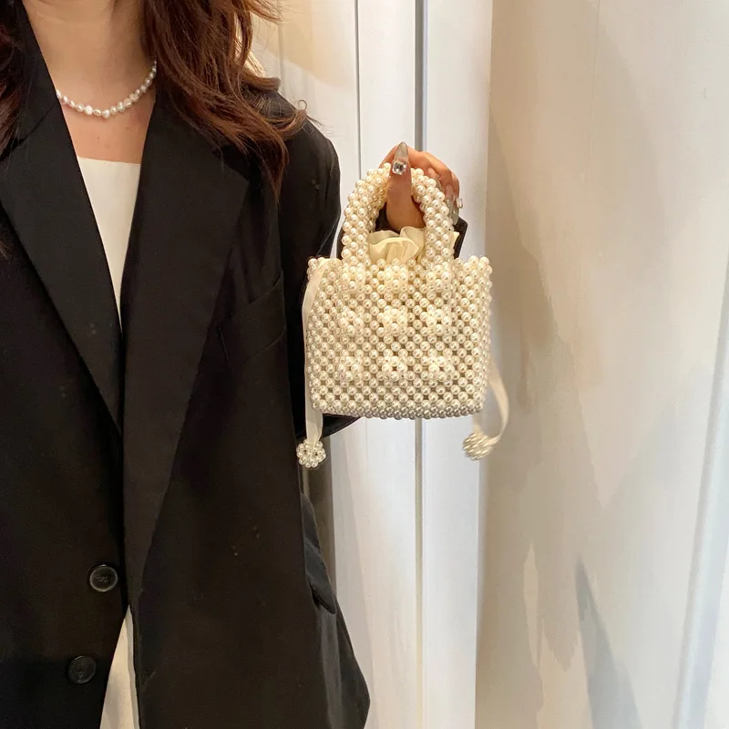 Handmade Pearls Handbags Mini Beaded Crossbody Bags for Woman Luxury Hollow Shoulder Bag Party Wedding Purses Evening Bag Ladies