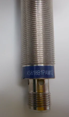2PCS Brand New Original XS618B1PAM12 Proximity Switch Fast Delivery Fast Delivery