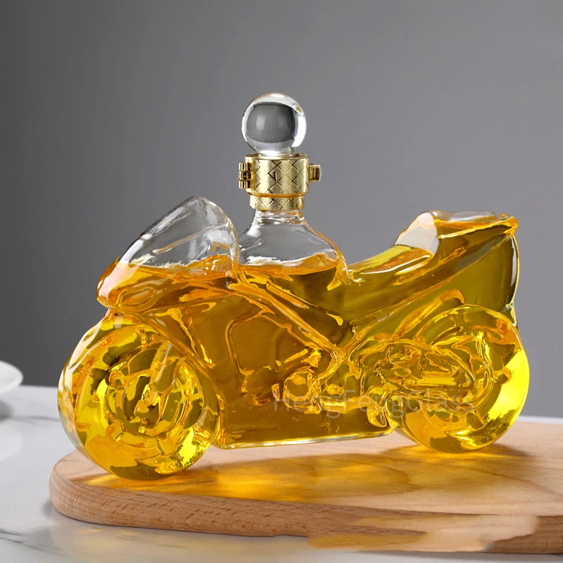 vintage motorcycle shaped whiskey decanter 750ML Glass Alcohol Bottle Unique Liquor Bar and Party Decorations for Liquor