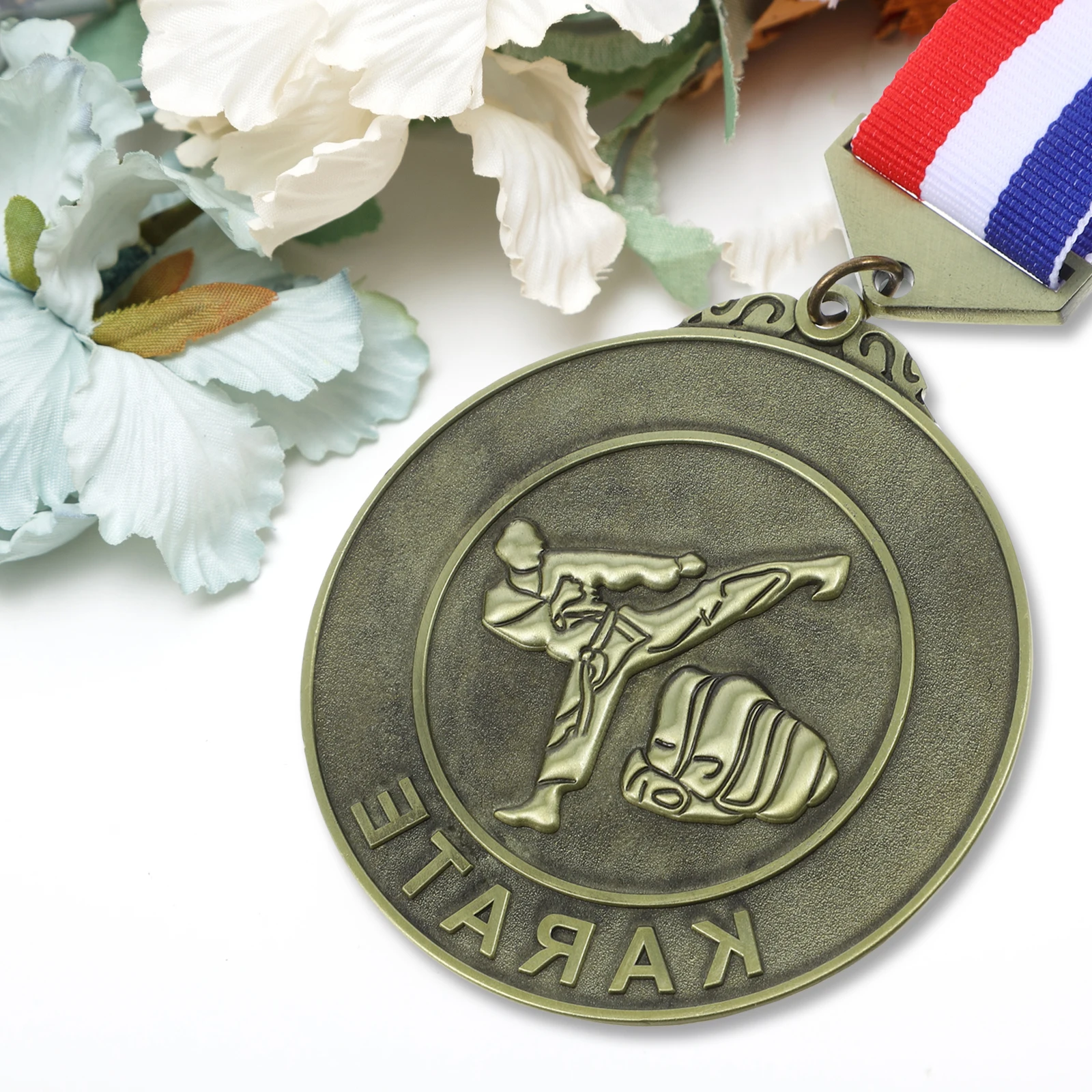 Zinc Alloy Metal Medal Hanging Medals for Taekwondo Competition Durable Rust Resistant Martial Arts Award Medal Display