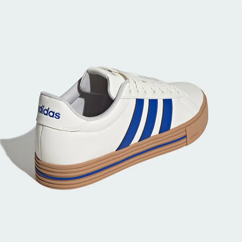 أحذية رياضية جديدة خفيفة الوزن ومتينة للاستخدام الخارجي من Adidas للرجال والنساء، أحذية كلاسيكية منخفضة الجودة مريحة للاستخدام اليومي كاجوال على طراز الشارع يوميًا 4 أحذية تزلج عصرية متعددة الاستخدامات باللونين الأبيض والأزرق Jr0079 #4