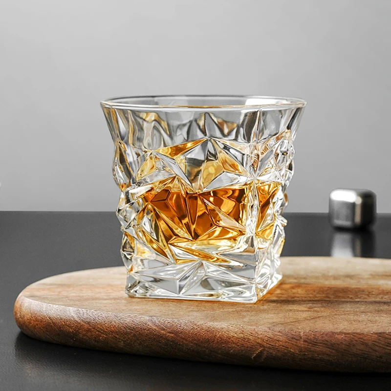 HeY LiLac 285 ml bleifreier englischer Whiskybecher aus Kristallglas. Becher mit rundem Mund und quadratischem Boden