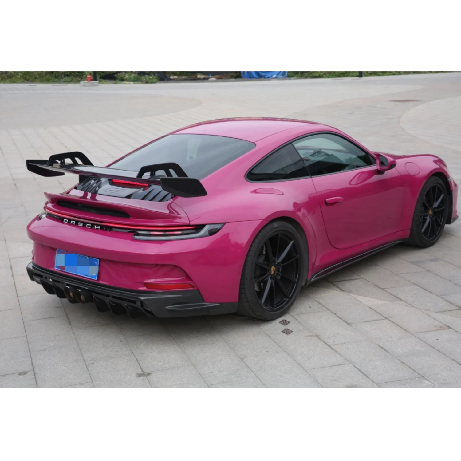 

Hot Selling Product 20-23 Year 992 Car Rear Trunk Wing Suitable for 992 Dry Carbon Fiber Spoiler