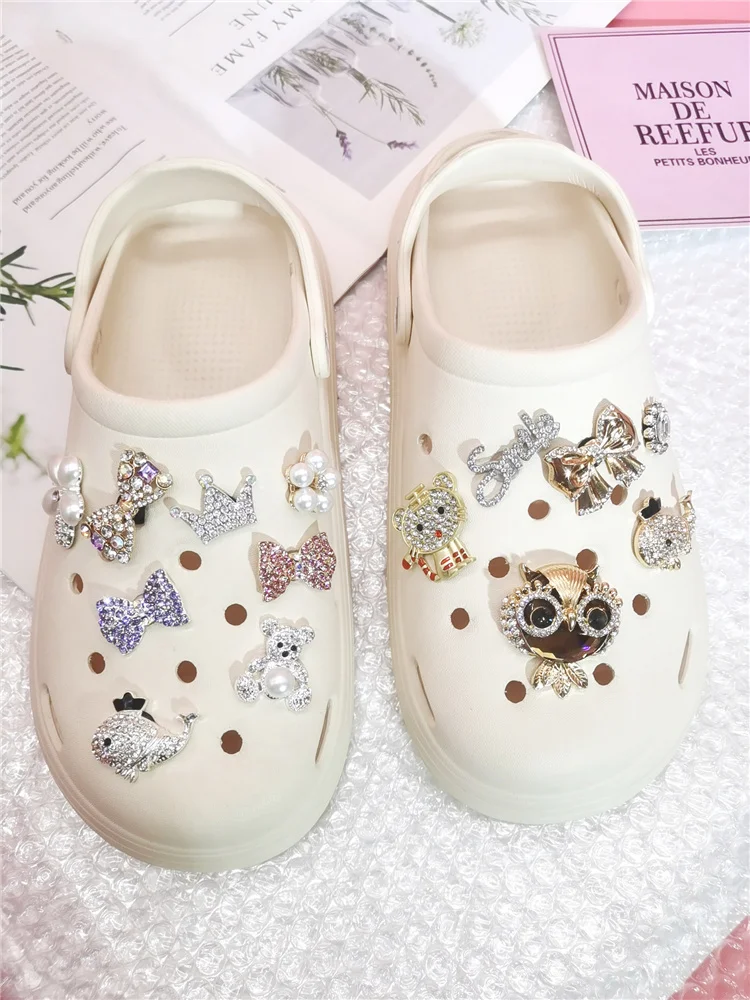 New Design Bling Jewelry Shoe Charms Diy Rhinestone Women Clog Shoes Decorations Original Buckle Accessories Fit Bubble Sandals