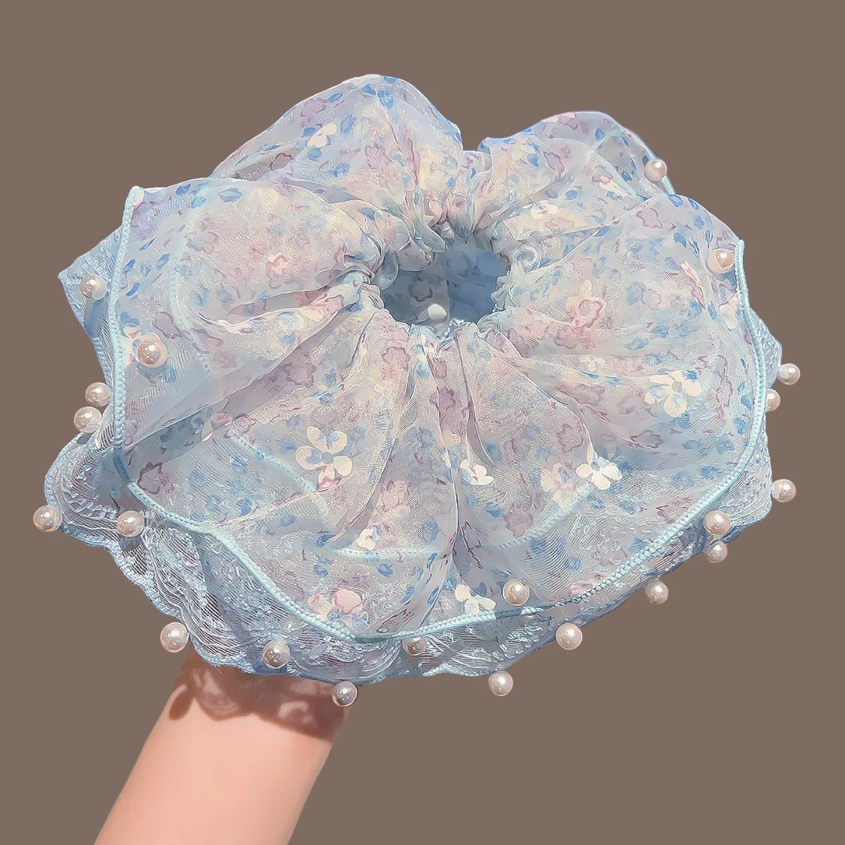 Eleganter Spitzenblumen-Scrunchie im koreanischen Stil, großer Haargummi für Damen und Mädchen, trendiges Haar-Accessoire für den Alltag. – Detail 14
