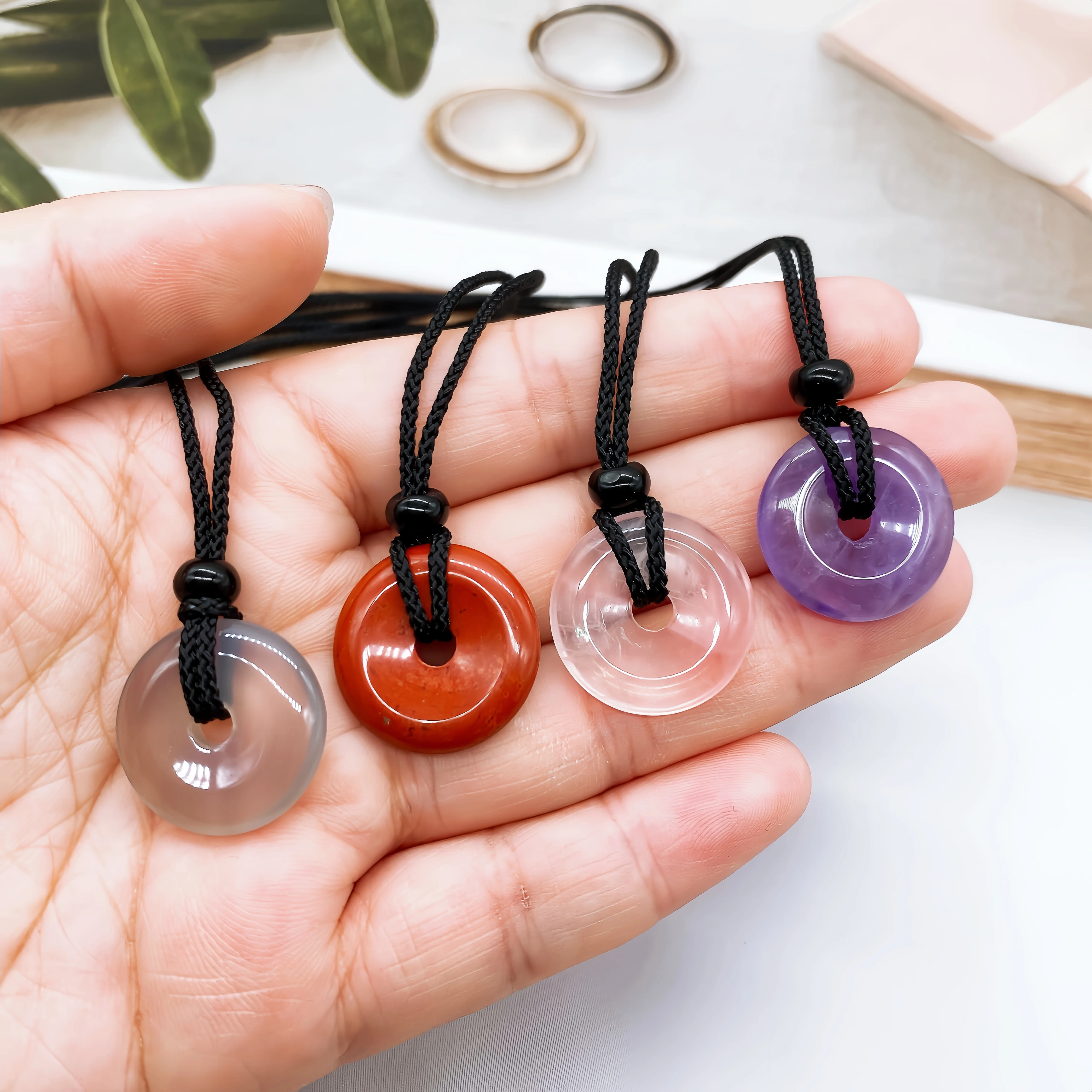 High Quality Natural Stone Agate Amethyst Round Donut Pendant Crystal Quartz Neckace Home Decor Women Men Party Gift Jewelry