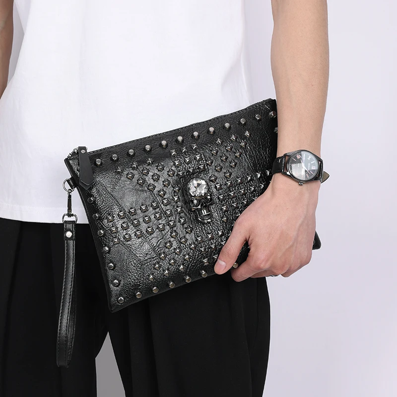 Men's Envelope Handbag Wallet Personalized Punk Style Rivet Shoulder Messenger Bag Black Fashion Portable Lightweight Handbag