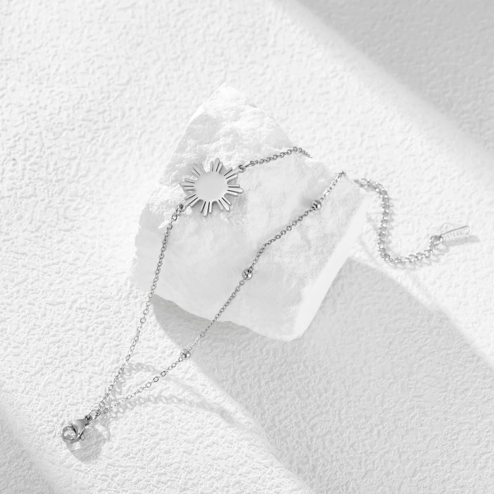 CoolTime Philippine Sun Anhänger mit Doppelketten Damenarmband Exquisiter goldfarbener Sonnenstrahl-Charm Schmuck Geschenk – Detail 12