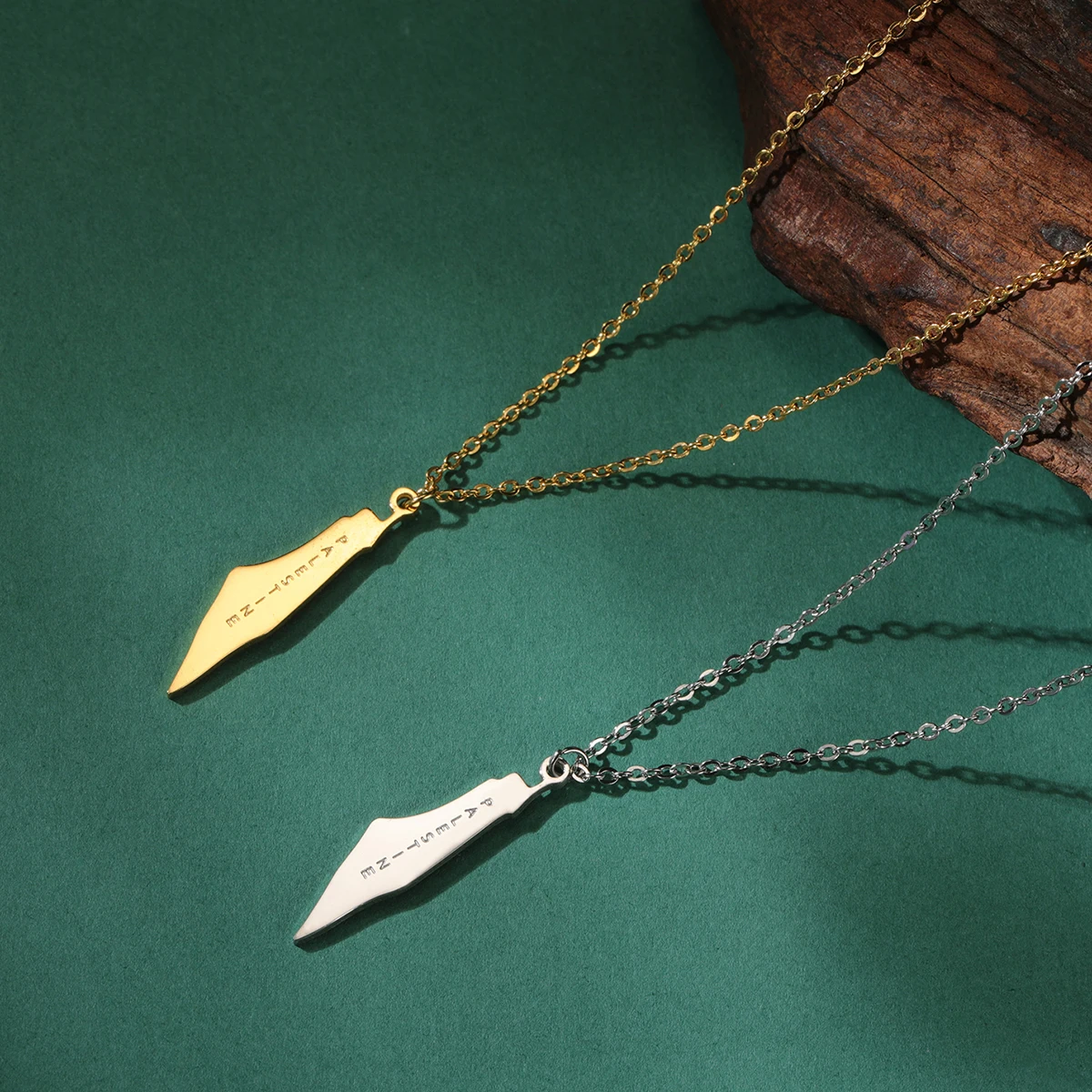 LIKGREAT Palestine Card Flag Pendant Necklace and Earring Set Hip Hop Jewelry Ethnic Necklace for Women Men Birthday Party Gift