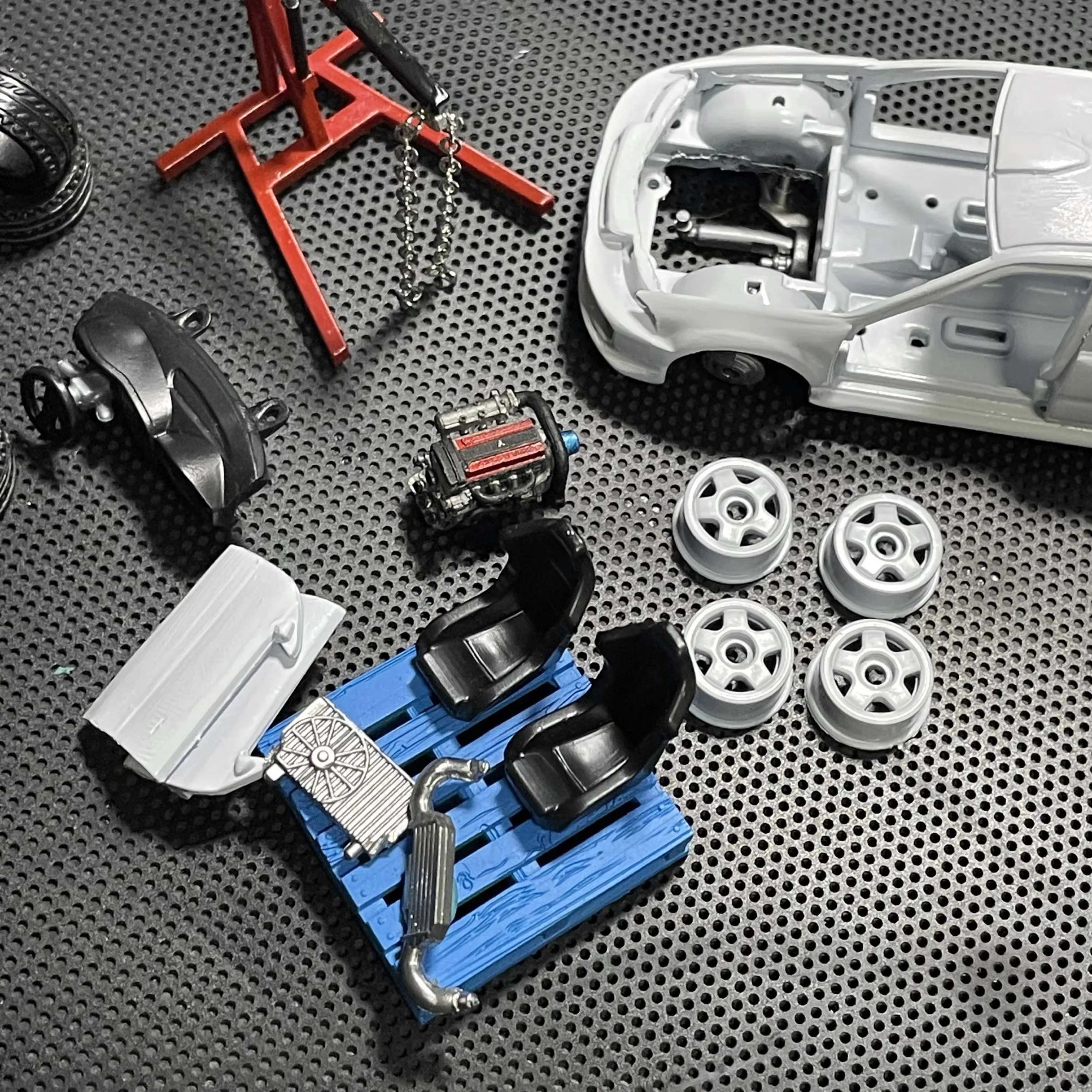 1:64 Mitsub EVO Repair Garage  Scene Diorama