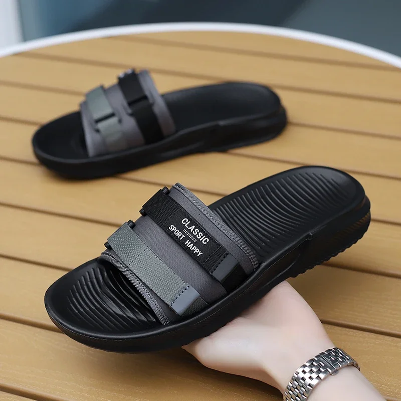 2023 New Men Slippers Summer High Quality Home Flip Flops Outdoor Non-slip Beach Slippers Casual Sandals Men\'s Shoes Water Shoes