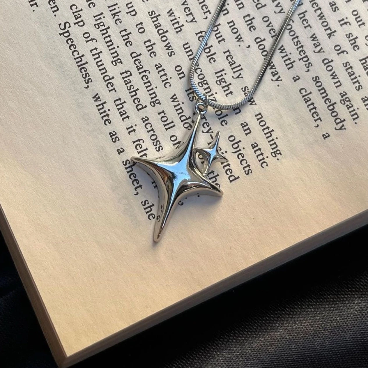Minimalist Star Cross Stainless Steel Pendant Necklace Men\'s Punk Hip Hop Unisex Necklace Y2K Fashion Jewelry Gift