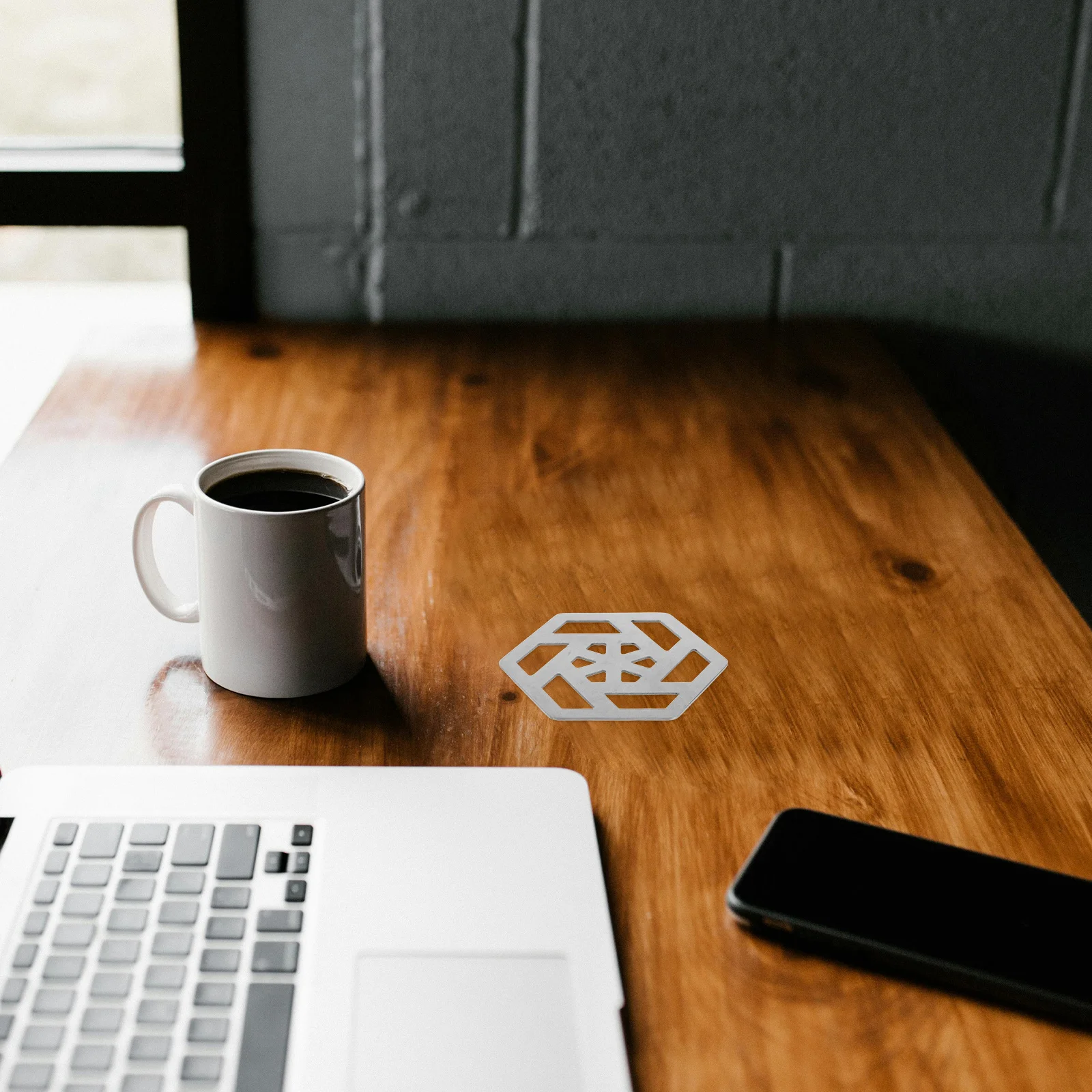 

4Pcs Stainless Steel Drink Coasters Heat Insulation Non Slip Surface Protection Cup Mat Set for Desk Outdoor Camping Portable