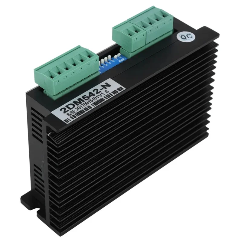 El controlador de motor digital bifásico 2DM542 es adecuado para motores paso a paso 42/57/86 (NEMA17 / 23/34) 1.0-4.2A en máquina CNC