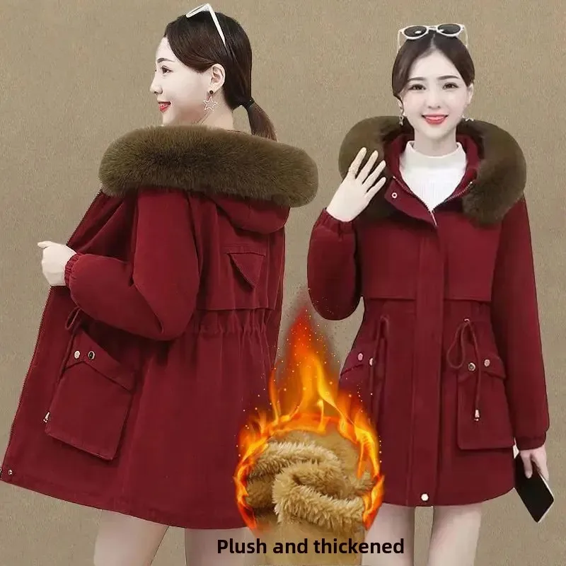 Zimní fleecová bunda v novém stylu pro ženy, bavlněná bunda s kožešinovým límcem, stahující pas, zeštíhlující teplý kabát střední délky, parka - náhled 2