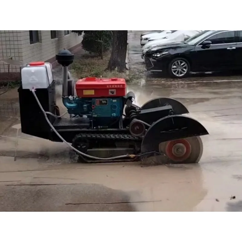 Asphalt Concrete Pavement Floor Saw 800mm Blade Automatic Track Road Cutting Machine