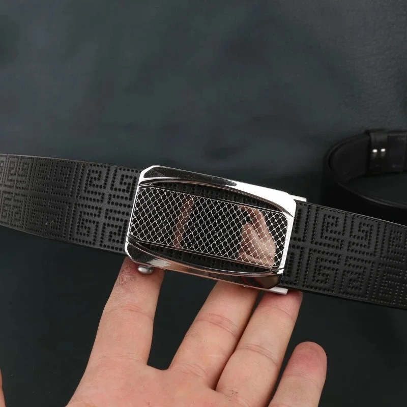 boucle-a-carreaux-faite-a-la-main-avec-motif-de-nuages-porte-bonheur-pour-ceinture-en-cuir-de-vache-veritable-pour-homme-importee-d'italie-fabriquee-en-cuir-de-premiere-qualite