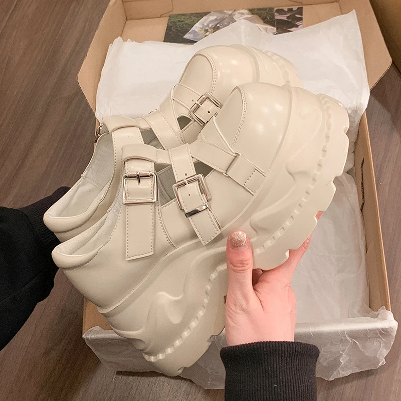 

Летние туфли-лоферы на танкетке с круглым носком, глубоким вырезом, металлической пряжкой, на платформе, нескользящие, на каблуке