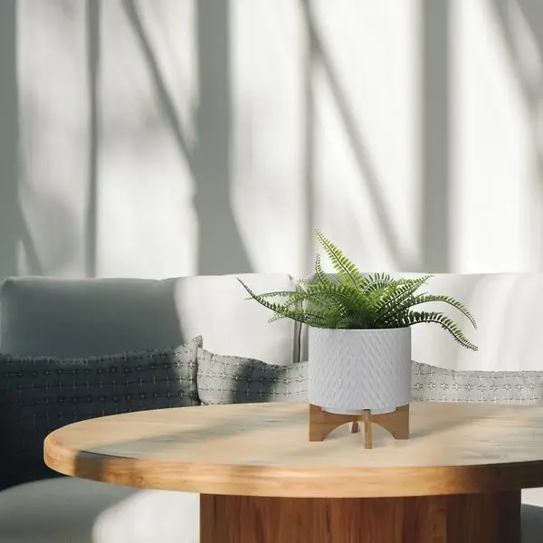 

8' CHEVRON PLANTER W/ STAND, WHITE