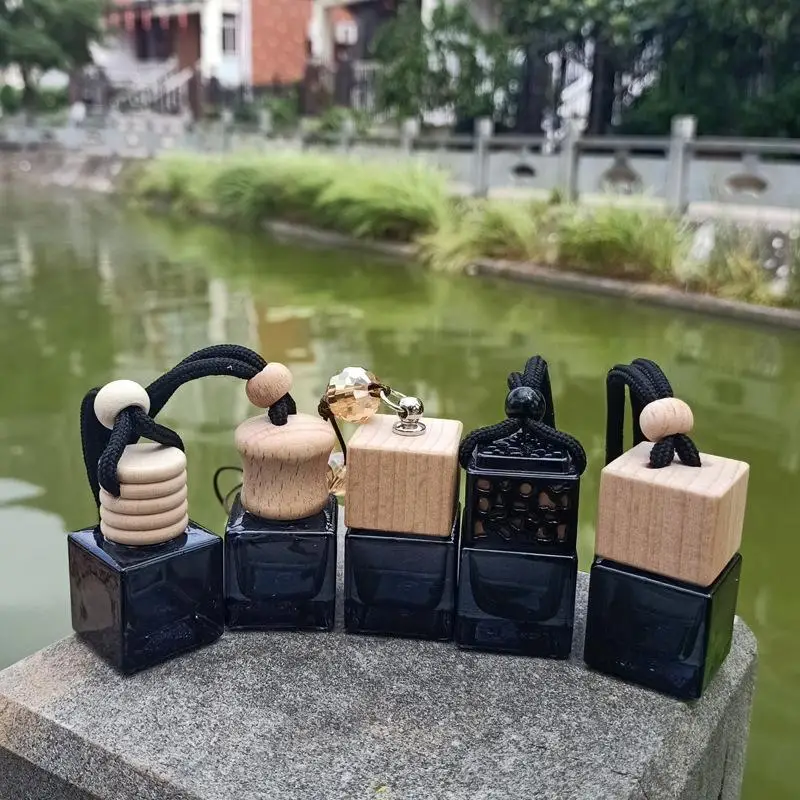 1Pc Auto Profumo Bottiglia Vuota Ciondolo Fragranza Diffusore di Olio Specchietto retrovisore Interni Auto Auto Montato Profumo Appeso Bottiglia Vuota