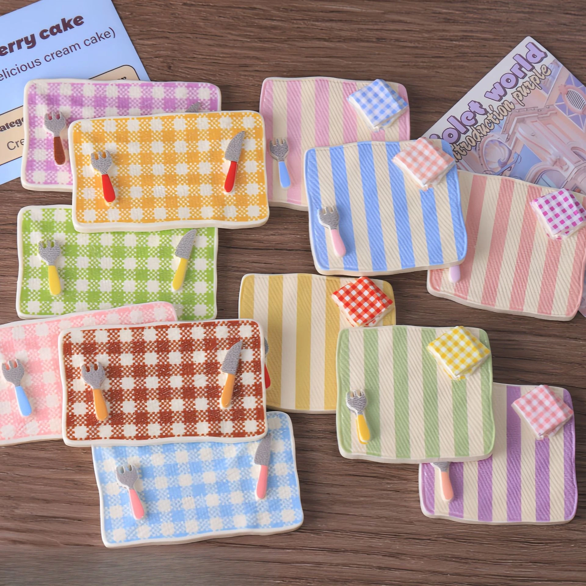 100pcs Wholesale Mini Resin Dinner Plate DIY Dollhouse Miniature Food Play Refrigerator Sticker Jewelry Keychain Decor