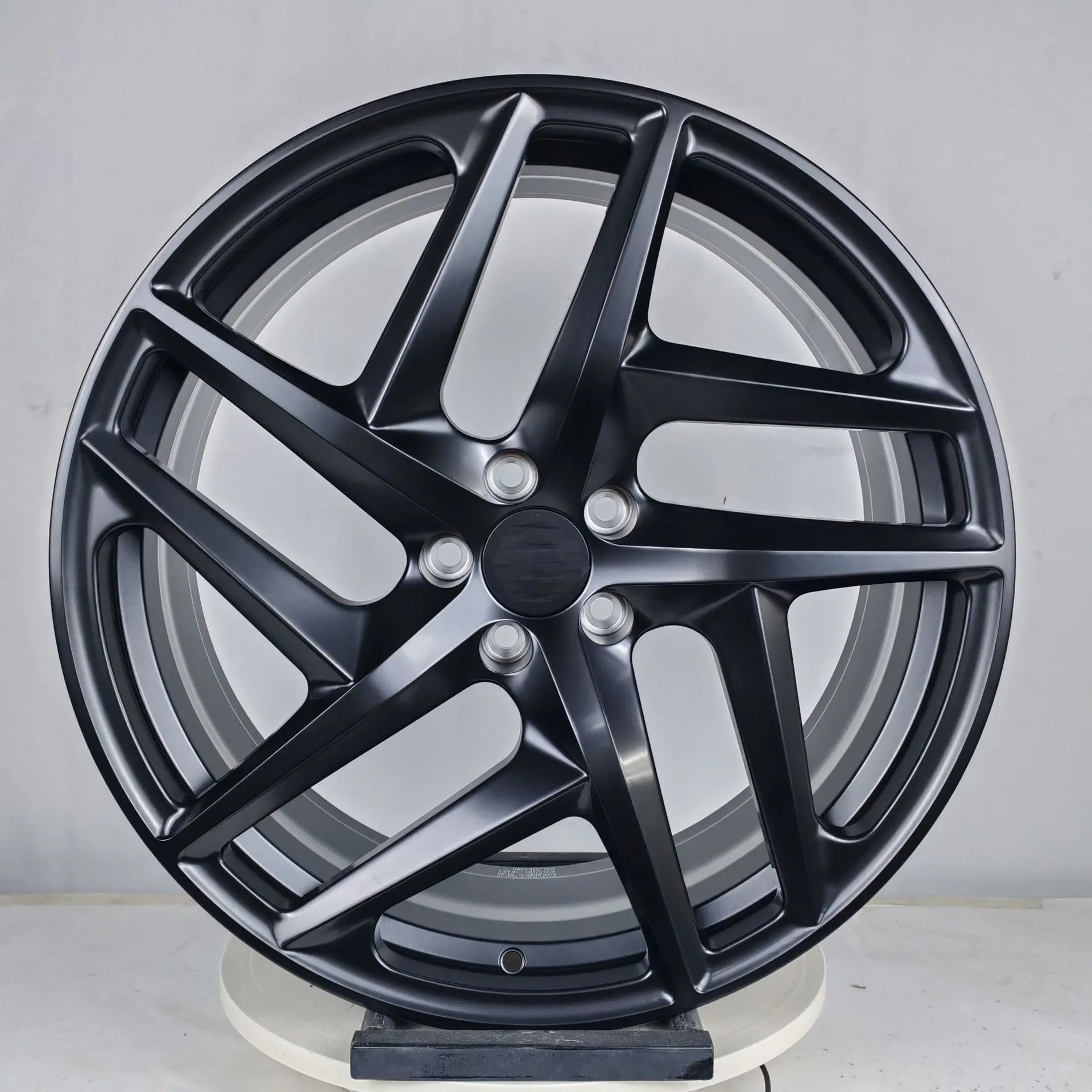 

Suitable for BMW 740 wheel hub 730 original car upgrade and modification BMW 7 series imported car 19-inch original aluminum rin