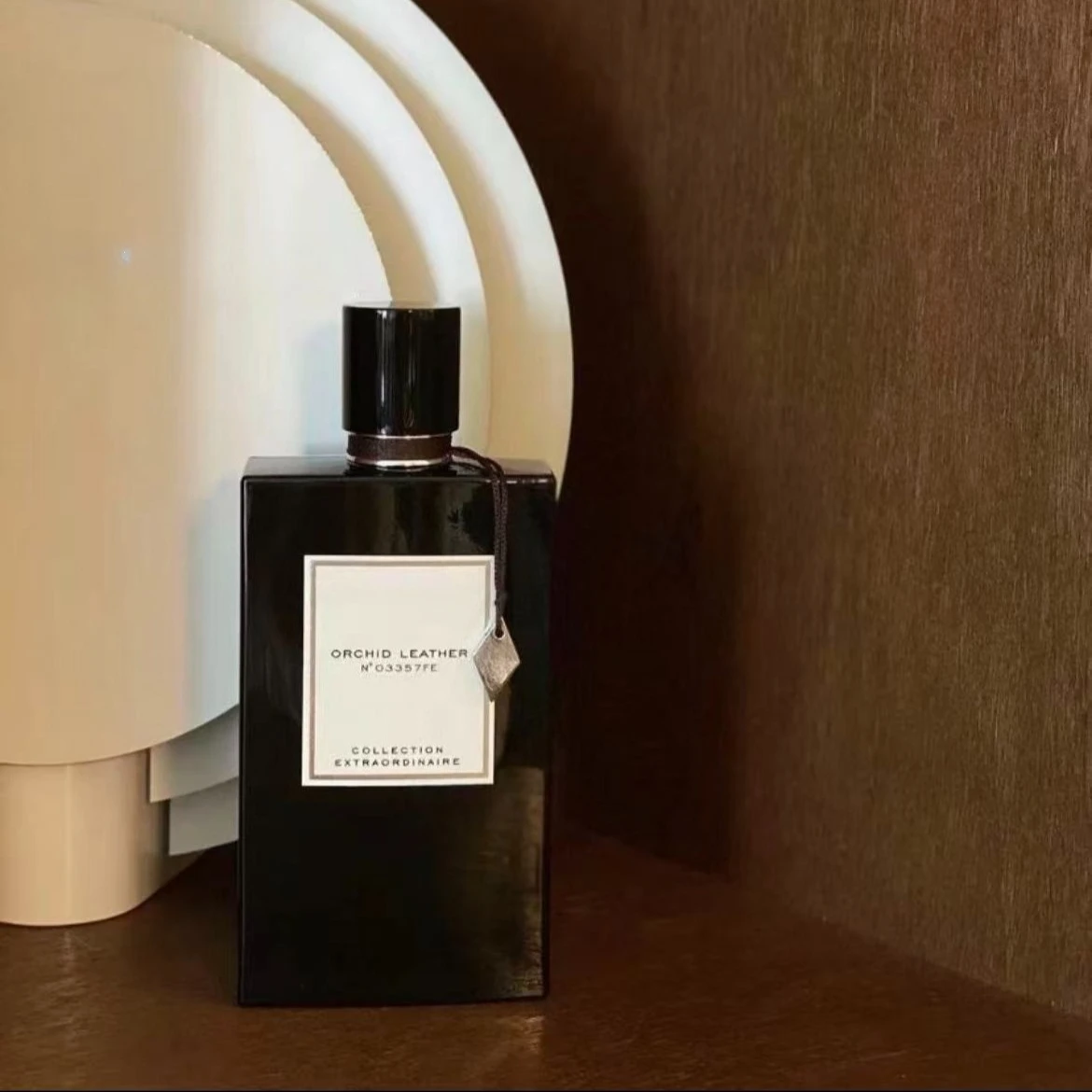 75ml High-end Luxury Perfume with long-lasting fragrance featuring a hint of sweetness exuding unique charm in social settings