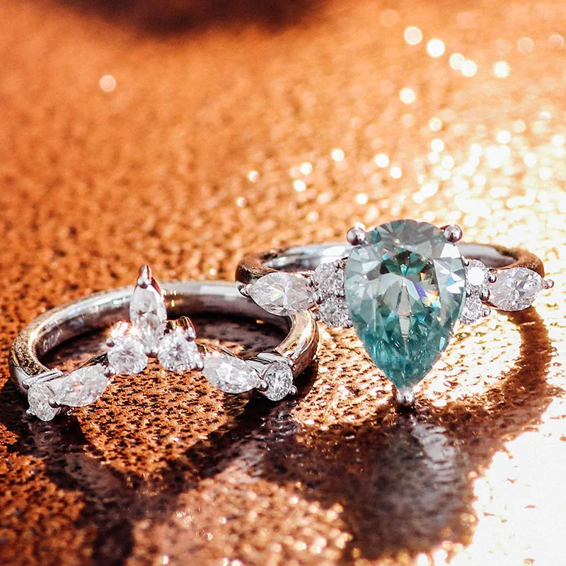 925 sterling silver pear shaped 2-carat blue-green cultivated diamond layered ring set, high-end light luxury two-piece set, K gold ring, Halloween gift, daily street fashion, cool Valentine's Day gift, is a gift for festivals/birthdays/parties