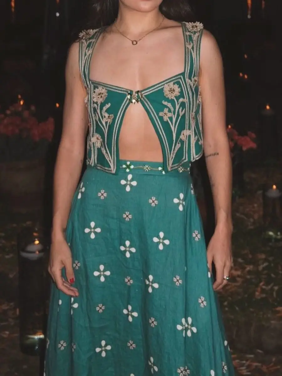 2026 Women's Green 2-Piece Set Gemstone Print High Waist Long Skirt + Beaded Embroidery Square Collar Sleeveless Vest Linen Suit