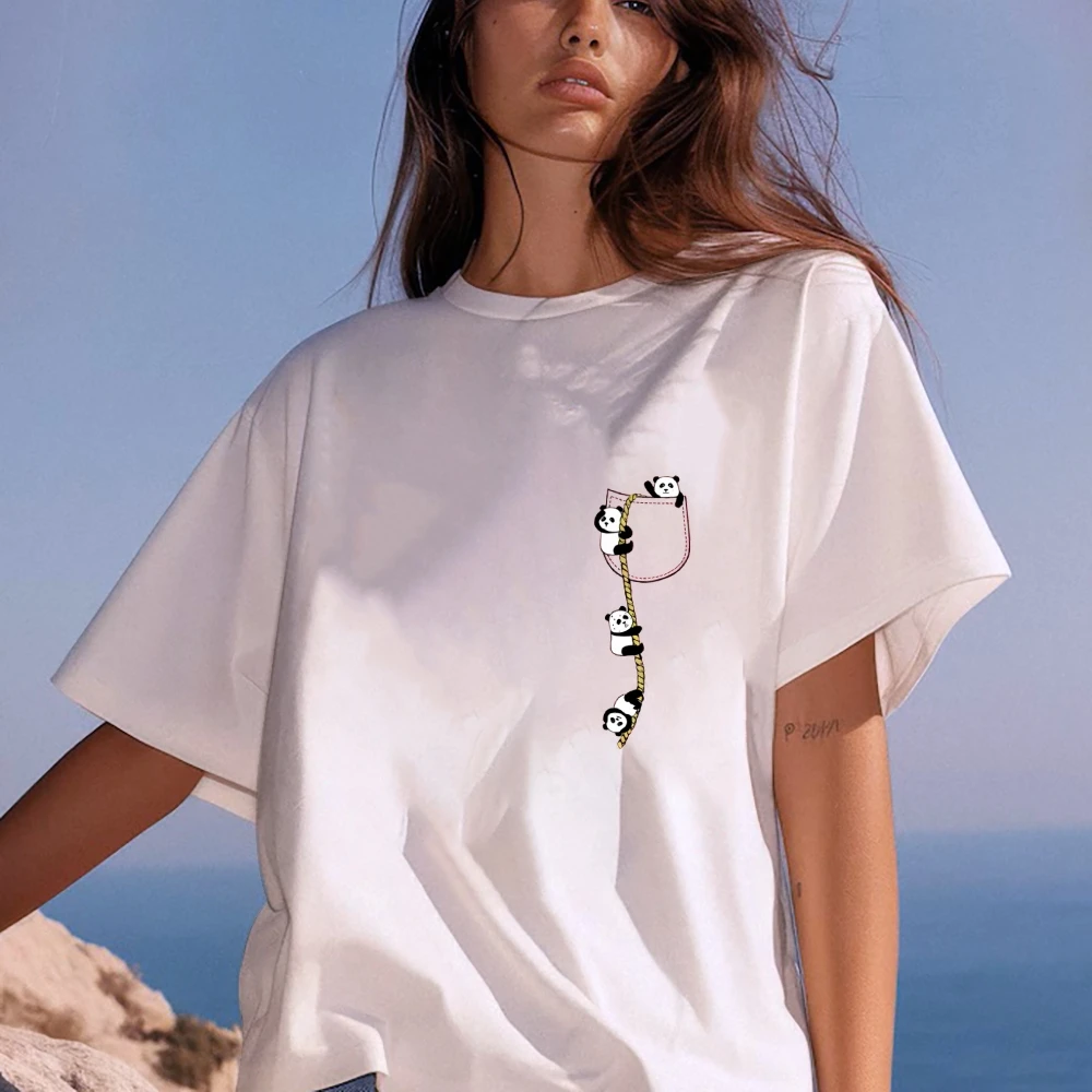 Camiseta de gran tamaño con estampado de cuerda de escalada de Panda Y2k para mujer, Camiseta de algodón, ropa de calle, Top gráfico juguetón, estilo Animal bonito de verano
