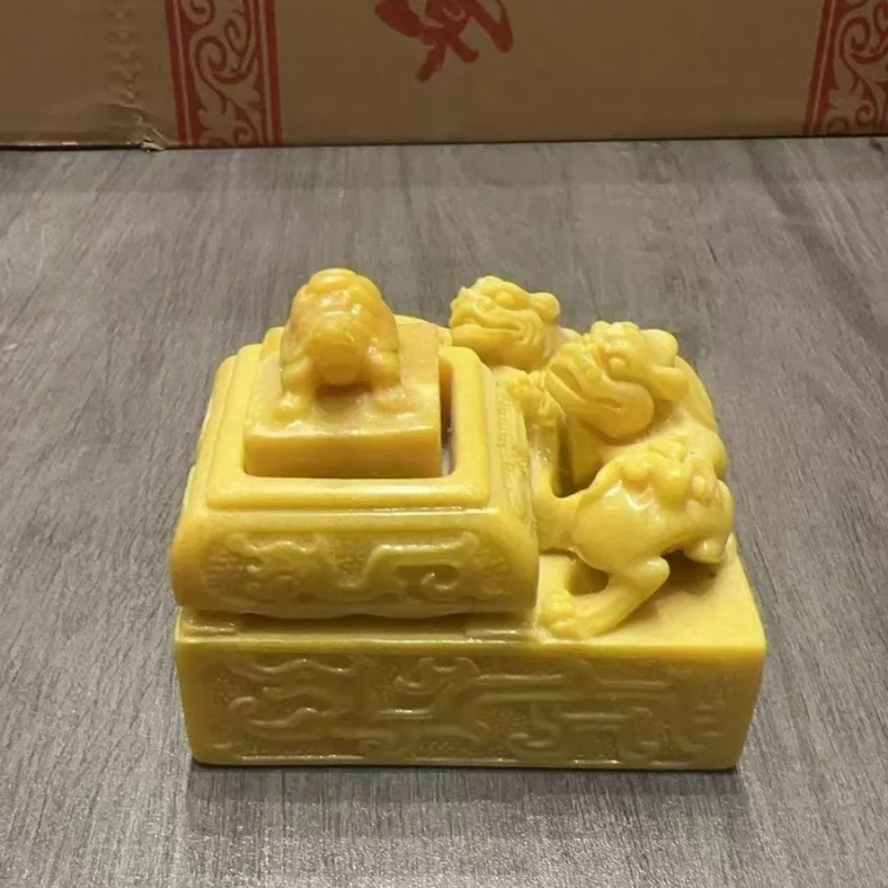 

Antique Resin Jade Seal Dragon Ornament Two Dragons Playing with Pearls Auspicious Dragon Decoration Antique Collectible Craft