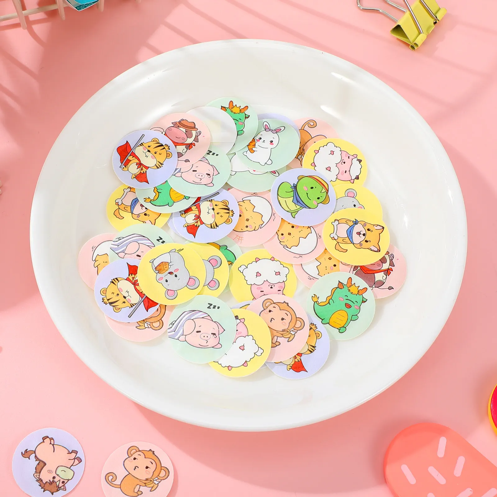 

120pcs Cartoon Adhesive Bandages Round Wound Protection Breathable Small Stickers Kids Animal Pattern