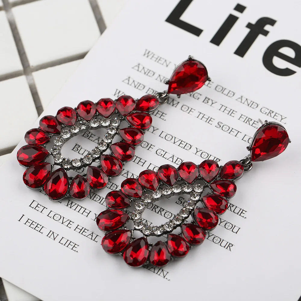 Fashion Luxury Diamond Wedding Earrings Accessories Retro Catwalk Personality Water Drop Shaped Long Stud Earrings Pendant