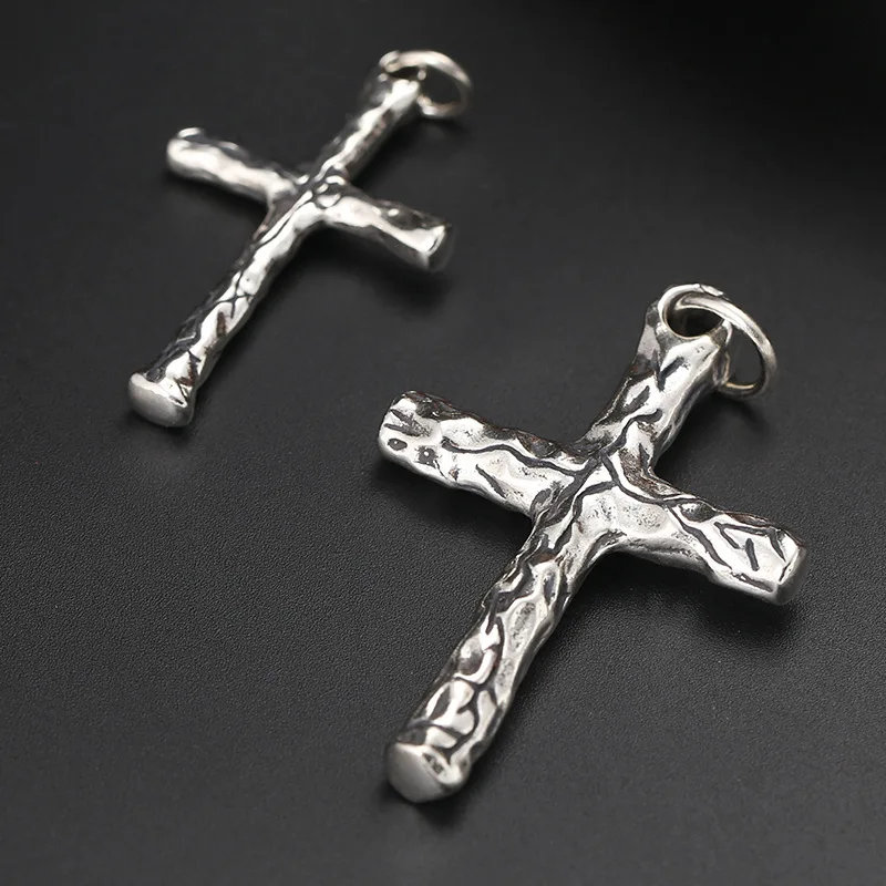 Wholesale European and American punk style s925 pure silver jewelry, personalized retro Thai silver punk style street faith cros