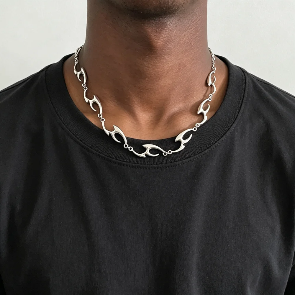 Hip-Hop Goldfarbene Edelstahl-Halskette Retro Herren Strukturierte Kleine Quadratische Platte Anhänger Halskette Mode-Schmuck Casual Accessoire – Detail 2